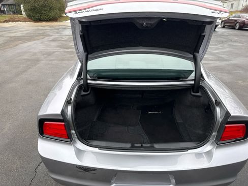 Used 2014 Dodge Charger SXT image 15