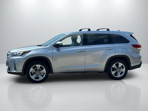 Used 2018 Toyota Highlander Limited FWD image 8