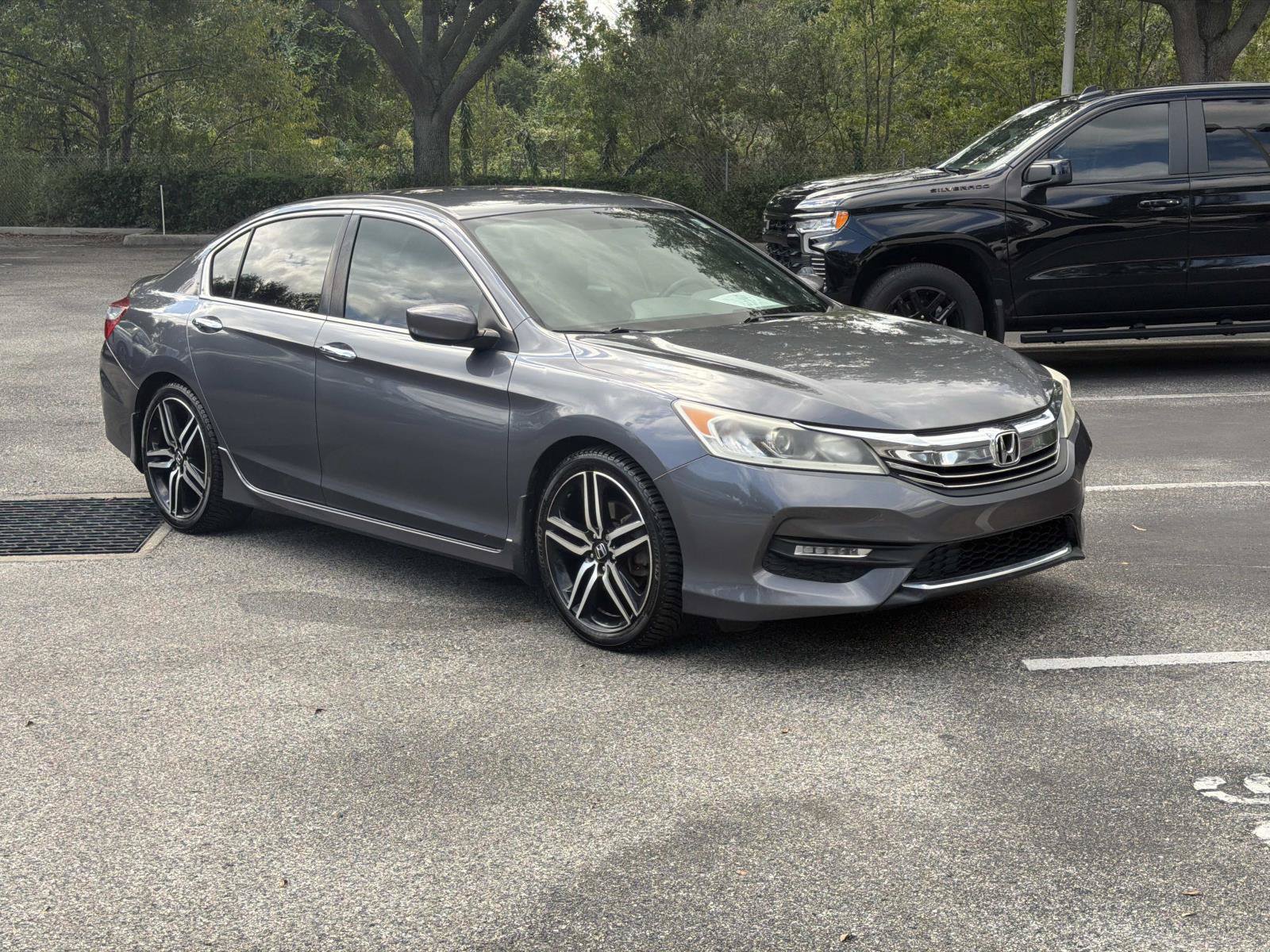 Used 2017 Honda Accord Sport image 1