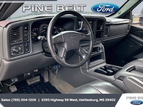 Used 2005 GMC Sierra 2500 SLT w/ Heavy-Duty Power Package image 13