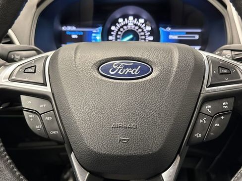 Used 2024 Ford Edge SEL image 15