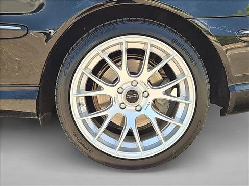 Used 2005 Mercedes-Benz CLK 500 Coupe image 19