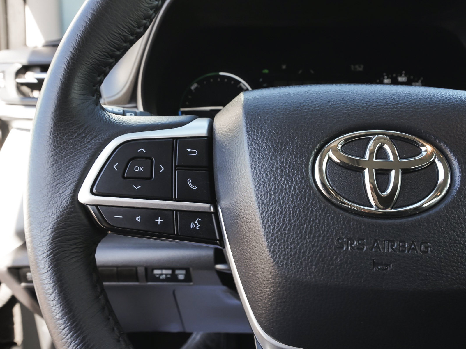 Used 2025 Toyota Sienna XLE FWD image 20