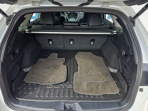 Certified 2025 Subaru Outback Limited AWD/4WD image 16