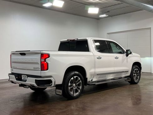 Used 2023 Chevrolet Silverado 1500 High Country w/ Technology Package AWD/4WD image 25