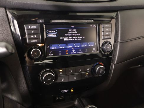 Used 2020 Nissan Rogue S AWD/4WD image 5