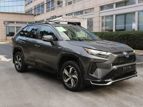 Used 2023 Toyota RAV4 SE w/ Weather & Moonroof Package image 1