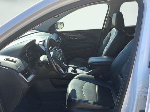 Used 2024 GMC Terrain SLT AWD/4WD image 9