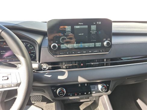 Used 2024 Mitsubishi Outlander SEL image 22