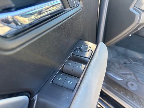 Used 2024 Chevrolet Colorado ZR2 w/ ZR2 Convenience Package III image 24