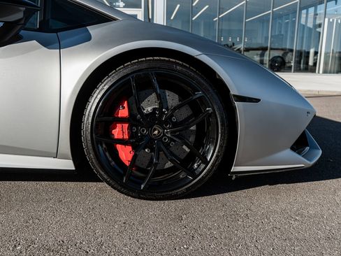 Used 2017 Lamborghini Huracan LP 610-4 Avio image 14