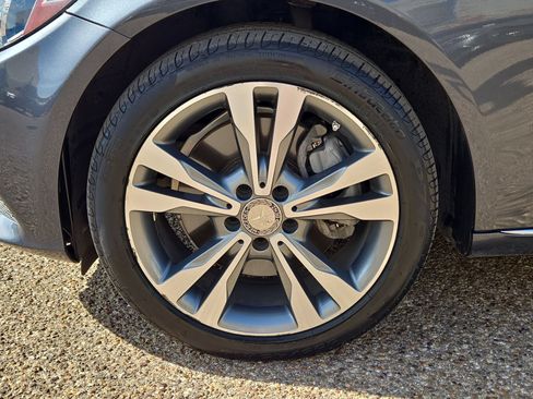 Used 2015 Mercedes-Benz C 300 4MATIC Sedan image 11