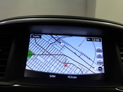 Used 2019 Nissan Pathfinder SL image 17