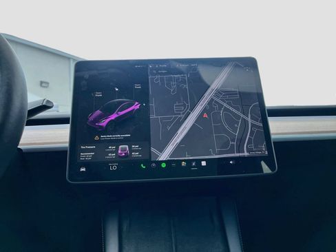 Used 2025 Tesla Model Y Long Range RWD image 13