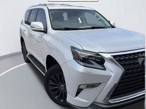 Used 2023 Lexus GX 460 Premium w/ Accessory Package image 1