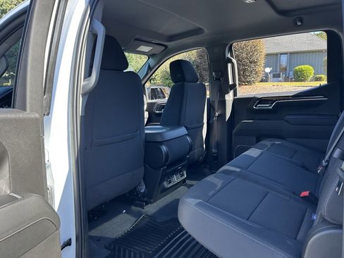 Used 2024 GMC Sierra 1500 Elevation image 38