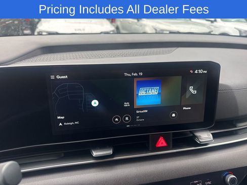 New 2026 Kia Carnival EX FWD image 3