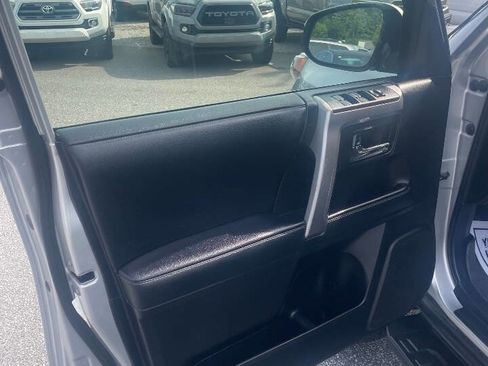 Used 2020 Toyota 4Runner SR5 image 11