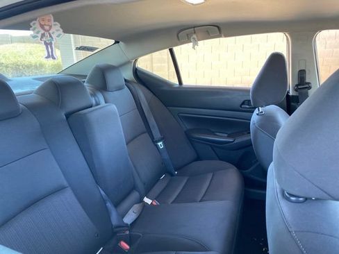 Used 2023 Nissan Altima 2.5 S FWD image 6