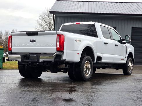 Used 2024 Ford F350 XLT image 4