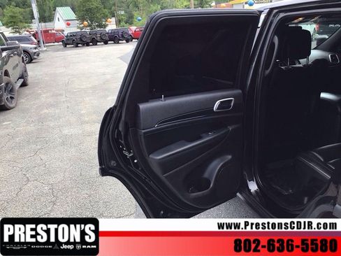 Used 2020 Jeep Grand Cherokee Limited AWD/4WD image 21
