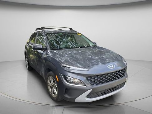Used 2023 Hyundai Kona SEL AWD/4WD image 4