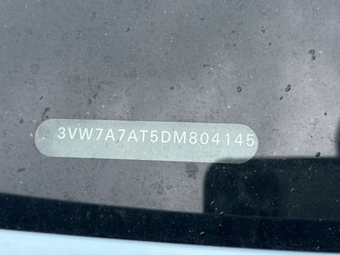 Used 2013 Volkswagen Beetle 2.0T image 3