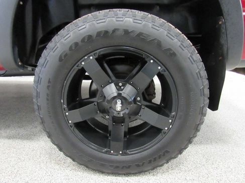 Used 2013 Ford F150 XLT w/ XLT Chrome Pkg image 11