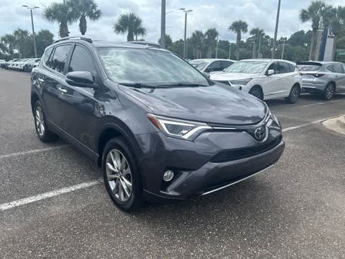 Used 2017 Toyota RAV4 Limited AWD/4WD image 9
