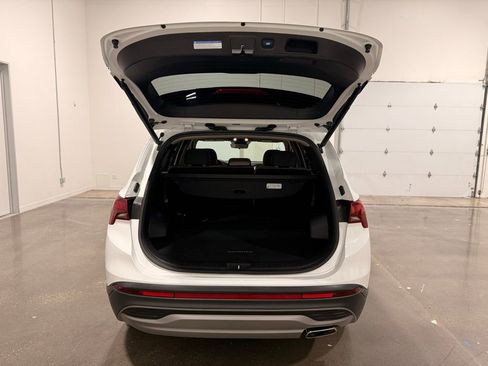 Used 2023 Hyundai Santa Fe SEL FWD image 9