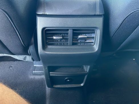 Certified 2024 Ford Edge SE w/ Black Appearance Package AWD/4WD image 29