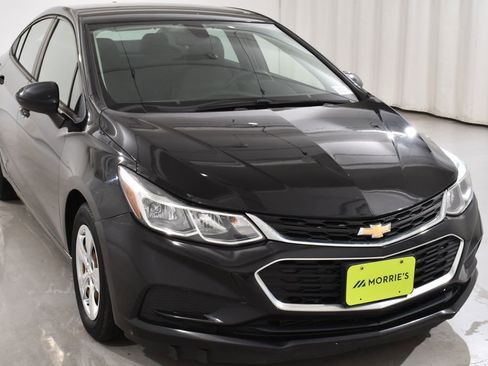 Used 2016 Chevrolet Cruze LS FWD image 4