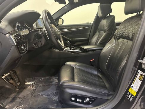 Used 2018 BMW M550i xDrive image 22