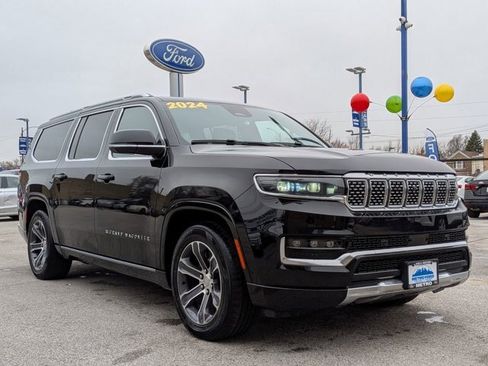 Used 2024 Jeep Grand Wagoneer L 4WD image 2