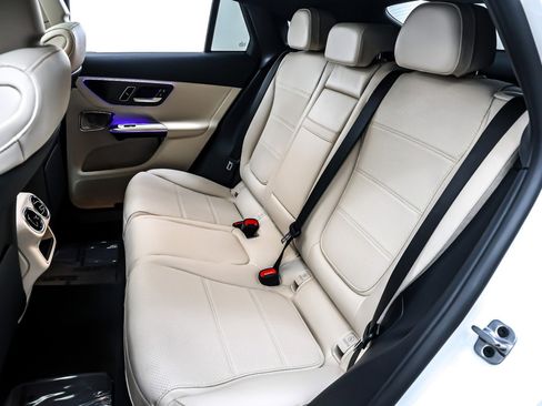 Certified 2025 Mercedes-Benz GLC 300 4MATIC image 9