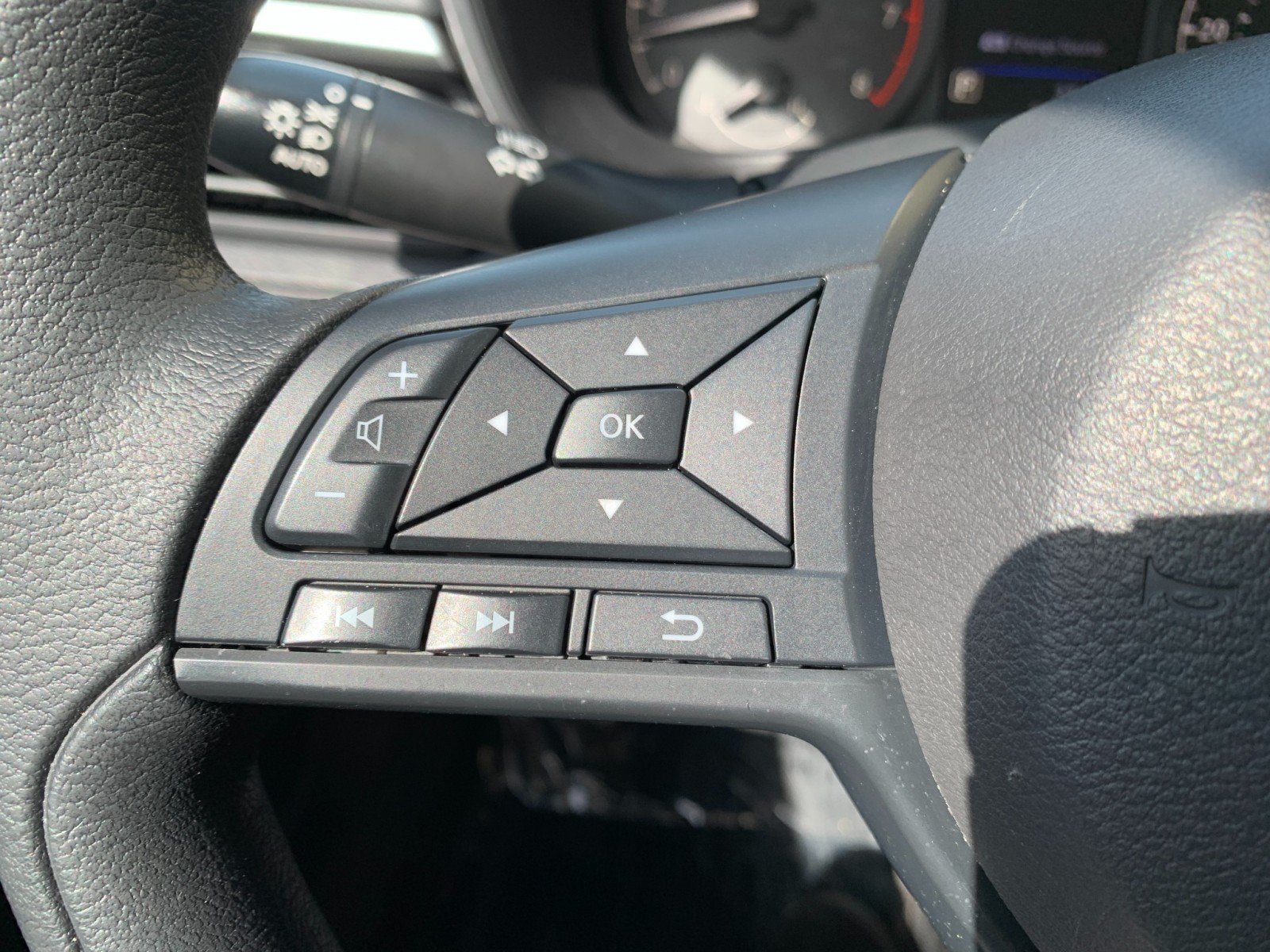 Used 2023 Nissan Altima 2.5 S FWD image 14