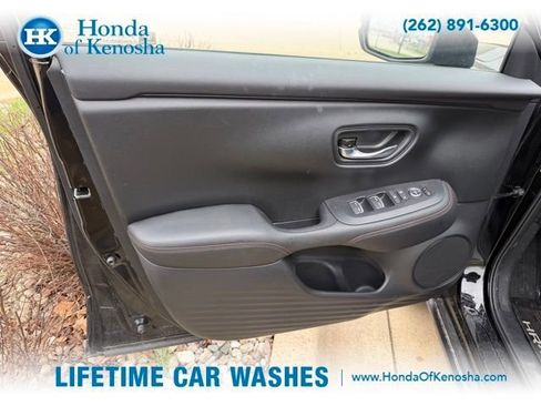 Used 2025 Honda HR-V Sport image 5