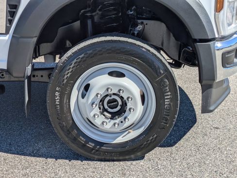 New 2025 Ford F550 4x4 Regular Cab Super Duty image 12