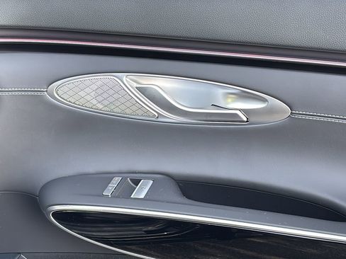 Certified 2026 Genesis GV70 2.5T AWD/4WD image 33