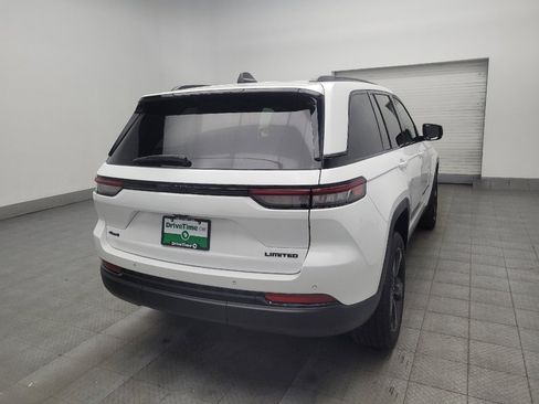 Used 2023 Jeep Grand Cherokee Limited w/ Black Appearance Package AWD/4WD image 9