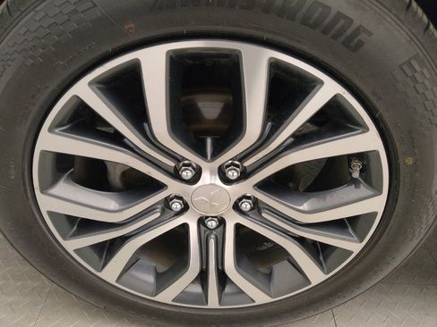 Used 2017 Mitsubishi Outlander Sport SE image 31