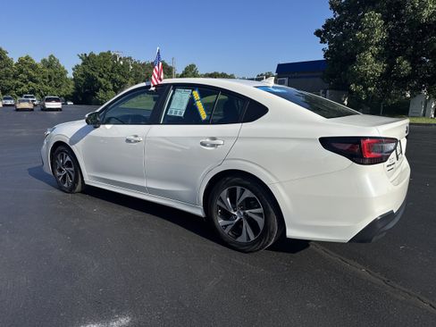Used 2023 Subaru Legacy Premium AWD/4WD image 3