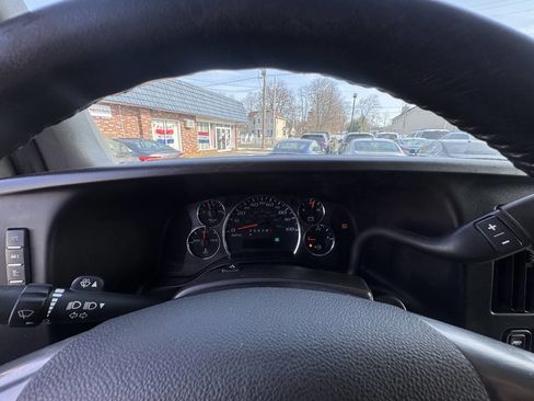 Used 2019 Chevrolet Express 3500 3500 3dr Cargo Van w/ Driver Convenience Package image 48