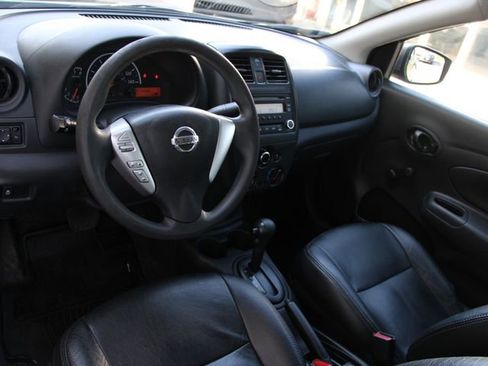 Used 2016 Nissan Versa S FWD image 5