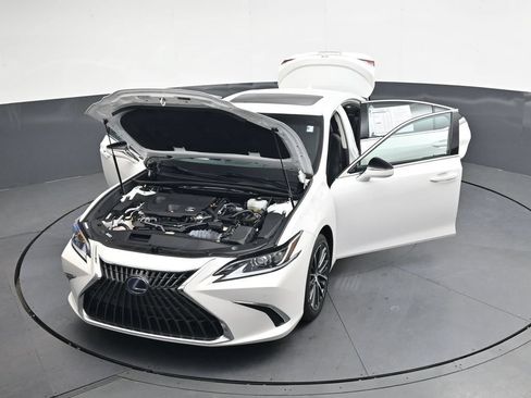Used 2022 Lexus ES 300h w/ Premium Package FWD image 46