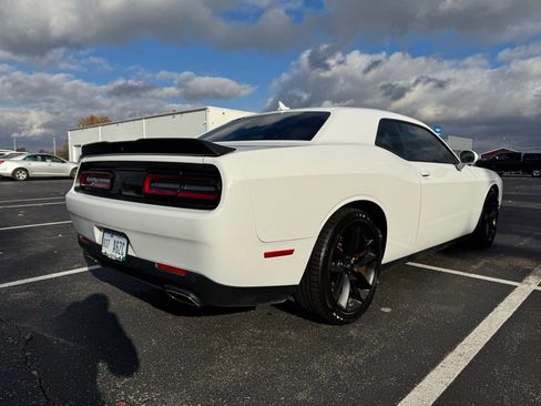Used 2022 Dodge Challenger GT w/ Plus Package image 7