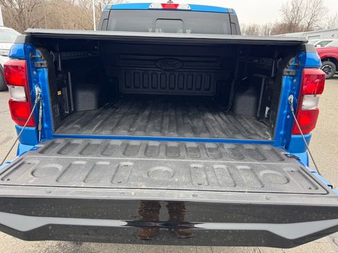 Used 2025 Ford Maverick Lobo image 24