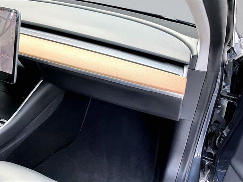 Used 2020 Tesla Model 3 Long Range image 27