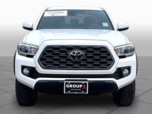 Used 2023 Toyota Tacoma TRD Off-Road AWD/4WD image 4