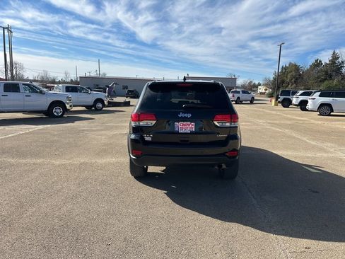 Used 2022 Jeep Grand Cherokee Laredo E image 4